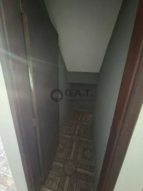 Casa com 2 quartos para alugar, 180m2 em Jardim Boa Esperança, Sorocaba - SP - imagem 9 Foto 9 de Casa com 2 quartos para alugar, 180m2 em Jardim Boa Esperança, Sorocaba - SP