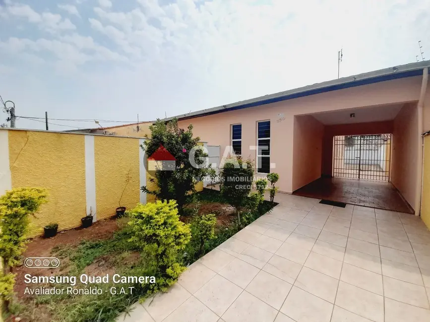 Foto 2 de Casa com 3 quartos para alugar, 135m2 em Jardim Simus, Sorocaba - SP