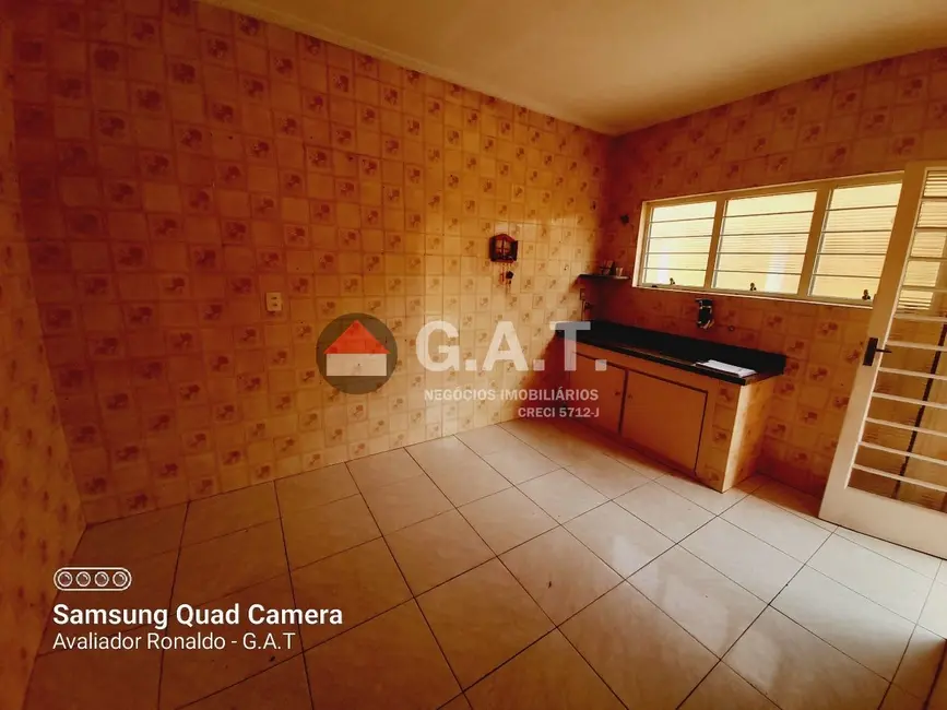 Foto 8 de Casa com 3 quartos para alugar, 135m2 em Jardim Simus, Sorocaba - SP