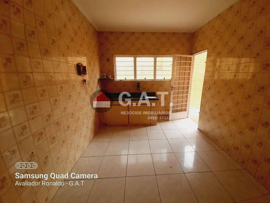 Foto 9 de Casa com 3 quartos para alugar, 135m2 em Jardim Simus, Sorocaba - SP
