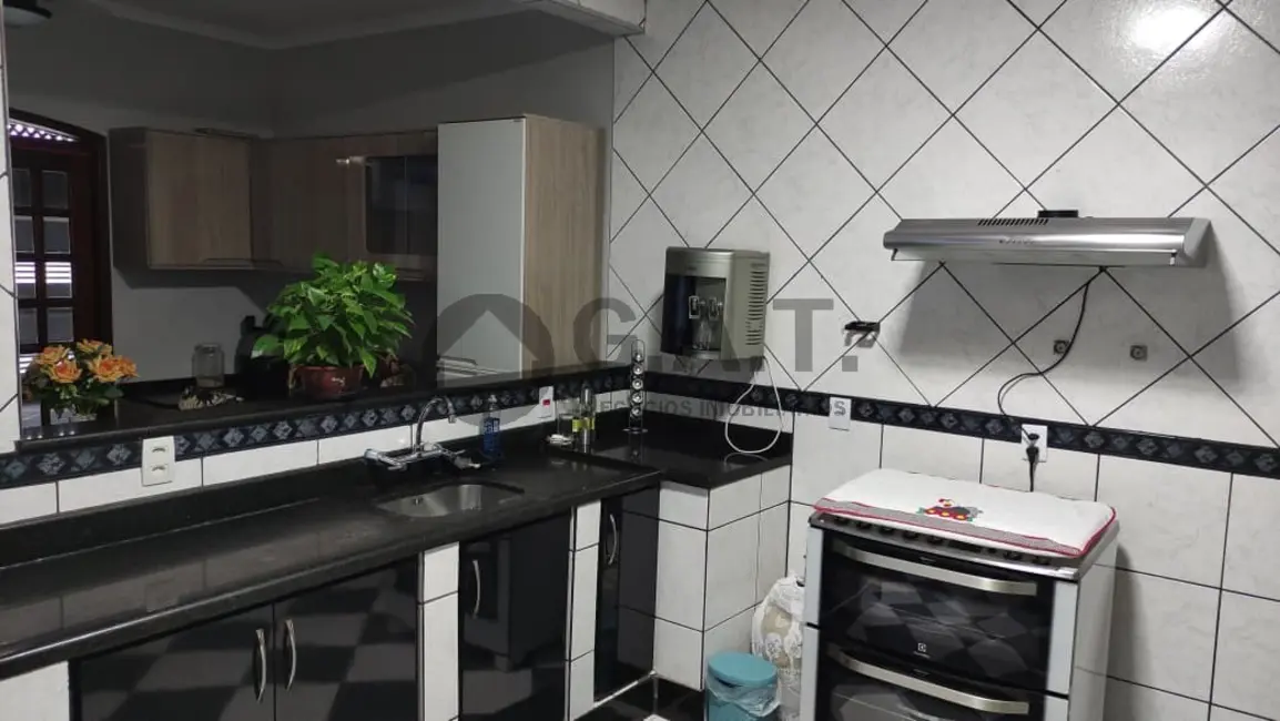Casa com 3 quartos à venda, 211m2 em Jardim Nova Ipanema, Sorocaba - SP - imagem 7 Foto 7 de Casa com 3 quartos à venda, 211m2 em Jardim Nova Ipanema, Sorocaba - SP