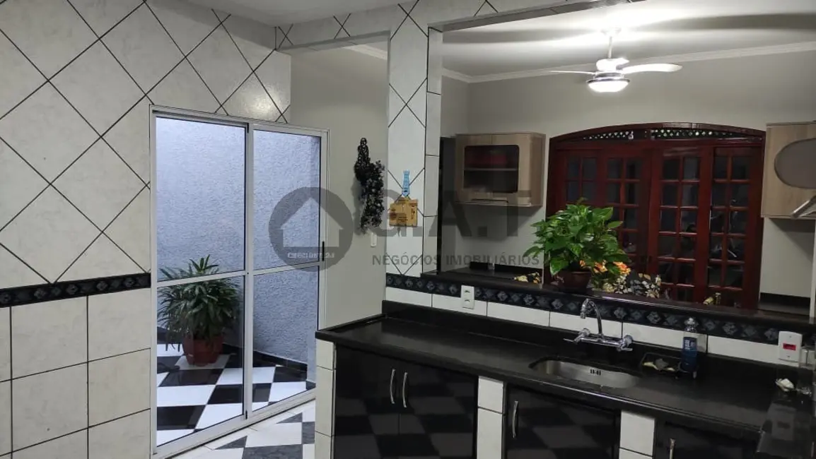 Casa com 3 quartos à venda, 211m2 em Jardim Nova Ipanema, Sorocaba - SP - imagem 8 Foto 8 de Casa com 3 quartos à venda, 211m2 em Jardim Nova Ipanema, Sorocaba - SP