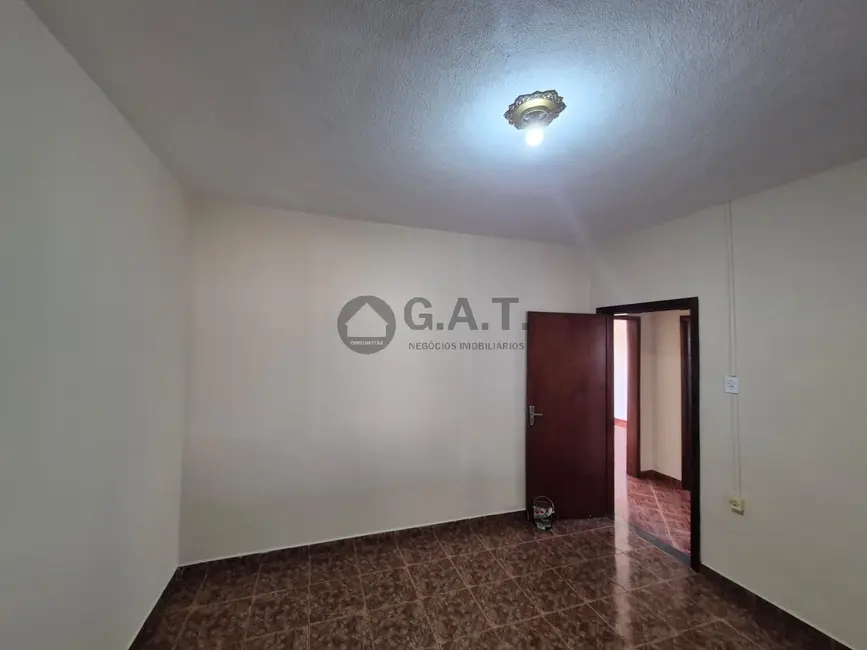 Casa com 2 quartos para alugar, 126m2 em Sorocaba - SP - imagem 8 Foto 8 de Casa com 2 quartos para alugar, 126m2 em Sorocaba - SP