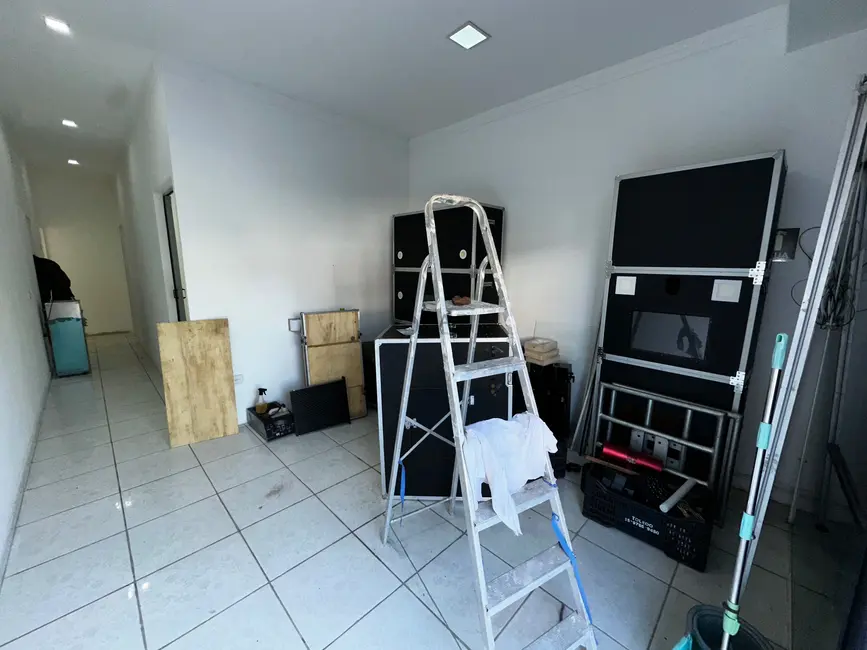 Foto 2 de Sala Comercial para alugar, 32m2 em Éden, Sorocaba - SP