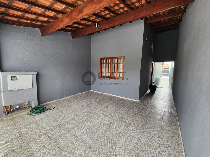 Casa com 2 quartos à venda, 90m2 em Jardim Tatiana, Sorocaba - SP - imagem 3 Foto 3 de Casa com 2 quartos à venda, 90m2 em Jardim Tatiana, Sorocaba - SP