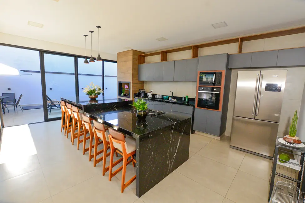 Foto 5 de Casa de Condomínio com 3 quartos à venda, 215m2 em Votorantim - SP