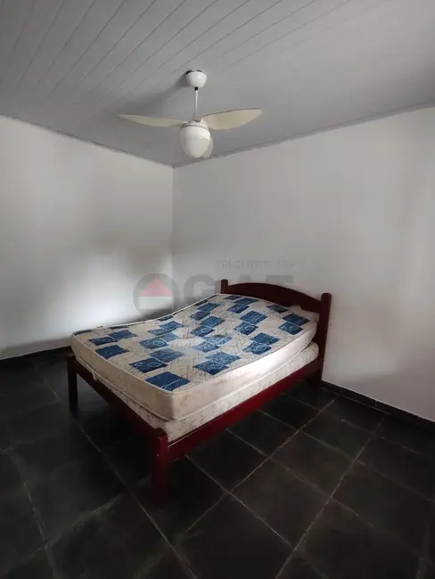 Chácara com 2 quartos para alugar, 50m2 em Salto De Pirapora - SP - imagem 9 Foto 9 de Chácara com 2 quartos para alugar, 50m2 em Salto De Pirapora - SP