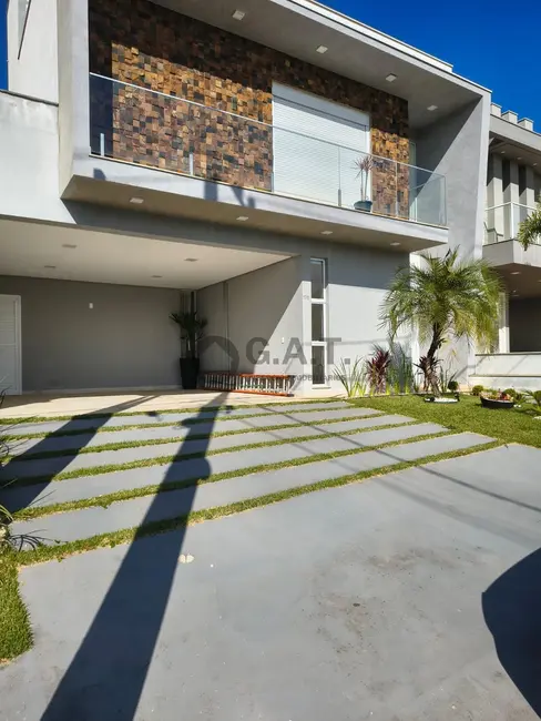 Casa de Condomínio com 4 quartos à venda, 269m2 em Loteamento Residencial Villágio Di Capri, Votorantim - SP - imagem 2 Foto 2 de Casa de Condomínio com 4 quartos à venda, 269m2 em Loteamento Residencial Villágio Di Capri, Votorantim - SP