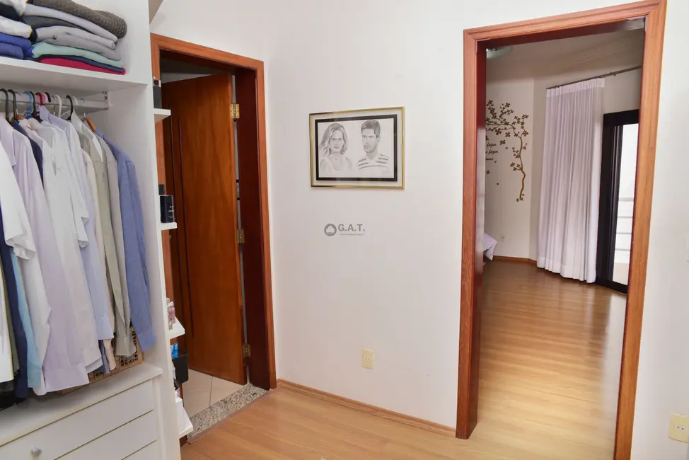 Casa de Condomínio com 4 quartos à venda, 448m2 em Jardim Residencial Tivoli Park, Sorocaba - SP - imagem 7 Foto 7 de Casa de Condomínio com 4 quartos à venda, 448m2 em Jardim Residencial Tivoli Park, Sorocaba - SP