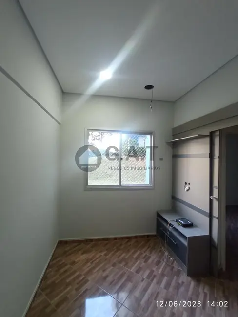 Foto 3 de Apartamento com 2 quartos para alugar, 49m2 em Parque Campolim, Sorocaba - SP