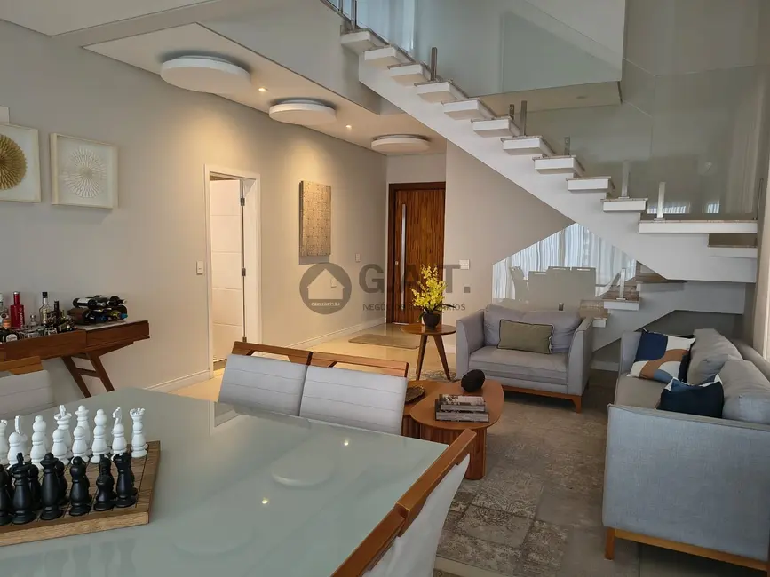 Casa de Condomínio com 3 quartos à venda, 246m2 em Jardim Residencial Chácara Ondina, Sorocaba - SP - imagem 7 Foto 7 de Casa de Condomínio com 3 quartos à venda, 246m2 em Jardim Residencial Chácara Ondina, Sorocaba - SP