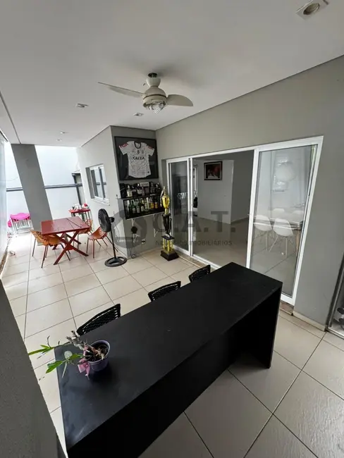 Foto 9 de Casa de Condomínio com 3 quartos para alugar, 240m2 em Ibiti Royal Park, Sorocaba - SP