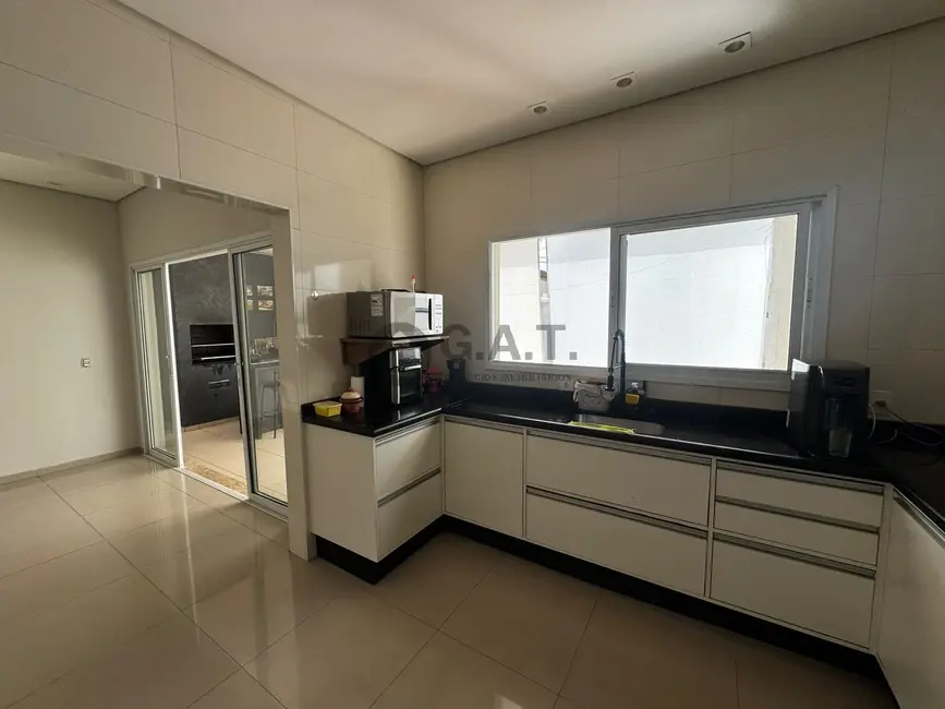 Foto 7 de Casa de Condomínio com 3 quartos para alugar, 240m2 em Ibiti Royal Park, Sorocaba - SP
