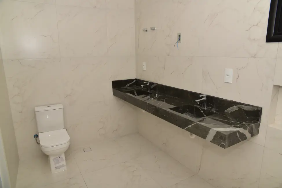 Foto 2 de Casa de Condomínio com 4 quartos à venda, 350m2 em Sorocaba - SP