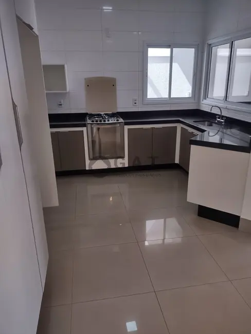 Foto 2 de Casa de Condomínio com 3 quartos para alugar, 253m2 em Sorocaba - SP