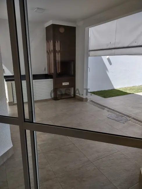 Foto 8 de Casa de Condomínio com 3 quartos para alugar, 253m2 em Sorocaba - SP