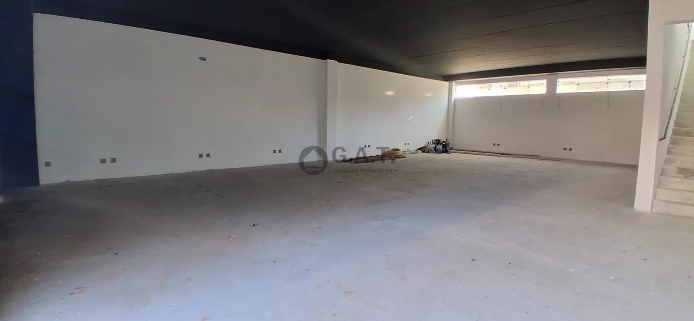 Sala Comercial à venda, 368m2 em Wanel Ville, Sorocaba - SP - imagem 3 Foto 3 de Sala Comercial à venda, 368m2 em Wanel Ville, Sorocaba - SP