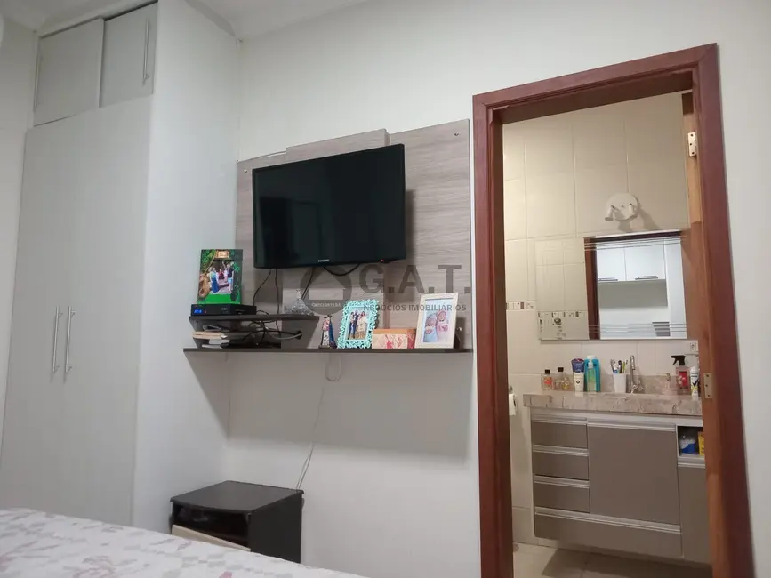 Foto 9 de Casa com 2 quartos para alugar, 144m2 em Jardim São Carlos, Sorocaba - SP