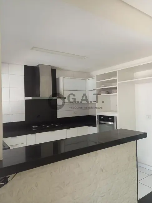 Casa de Condomínio com 3 quartos à venda, 134m2 em Sorocaba - SP - imagem 4 Foto 4 de Casa de Condomínio com 3 quartos à venda, 134m2 em Sorocaba - SP