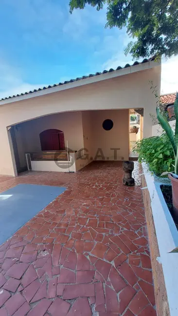 Foto 3 de Casa com 3 quartos para alugar, 250m2 em Jardim Paulistano, Sorocaba - SP