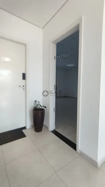 Sala Comercial para alugar, 50m2 em Jardim Santa Cecília, Sorocaba - SP - imagem 6 Foto 6 de Sala Comercial para alugar, 50m2 em Jardim Santa Cecília, Sorocaba - SP