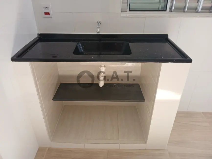 Foto 2 de Kitnet com 1 quarto para alugar, 20m2 em Centro, Sorocaba - SP