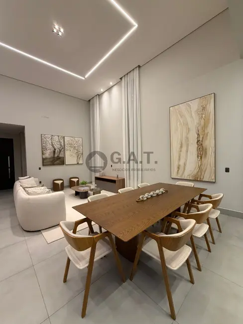 Foto 1 de Casa de Condomínio com 3 quartos à venda, 239m2 em Votorantim - SP