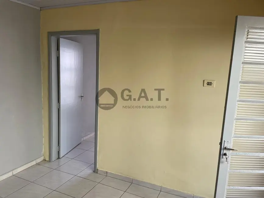 Casa com 3 quartos à venda, 120m2 em Vila Trujillo, Sorocaba - SP - imagem 6 Foto 6 de Casa com 3 quartos à venda, 120m2 em Vila Trujillo, Sorocaba - SP