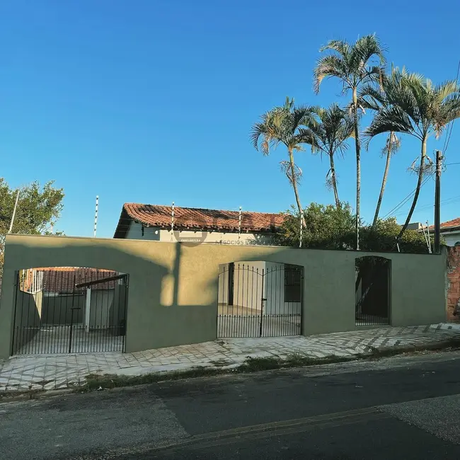 Foto 2 de Casa com 2 quartos à venda, 118m2 em Jardim Itanguá, Sorocaba - SP