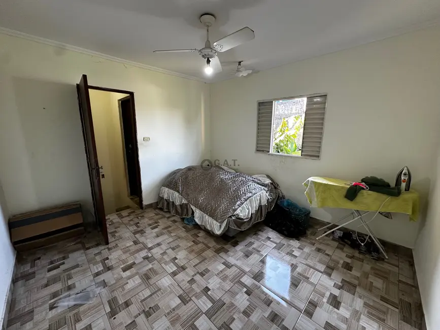 Casa com 3 quartos para alugar, 160m2 em Jardim São Lourenzo, Sorocaba - SP - imagem 9 Foto 9 de Casa com 3 quartos para alugar, 160m2 em Jardim São Lourenzo, Sorocaba - SP