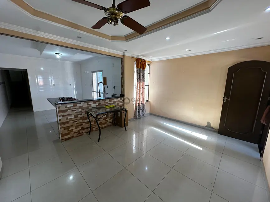 Casa com 3 quartos para alugar, 160m2 em Jardim São Lourenzo, Sorocaba - SP - imagem 3 Foto 3 de Casa com 3 quartos para alugar, 160m2 em Jardim São Lourenzo, Sorocaba - SP