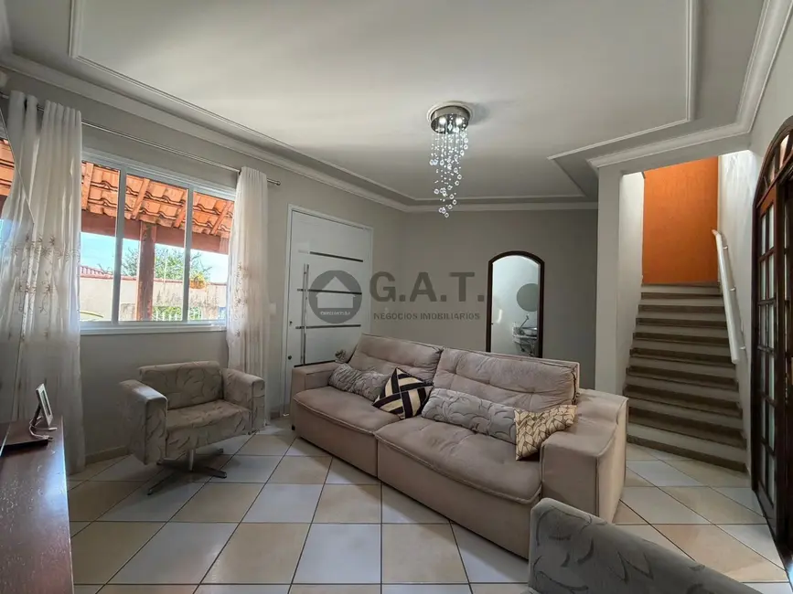 Casa com 3 quartos à venda, 230m2 em Jardim Dois Corações, Sorocaba - SP - imagem 2 Foto 2 de Casa com 3 quartos à venda, 230m2 em Jardim Dois Corações, Sorocaba - SP