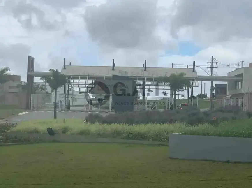 Foto 1 de Terreno / Lote à venda, 450m2 em Votorantim - SP