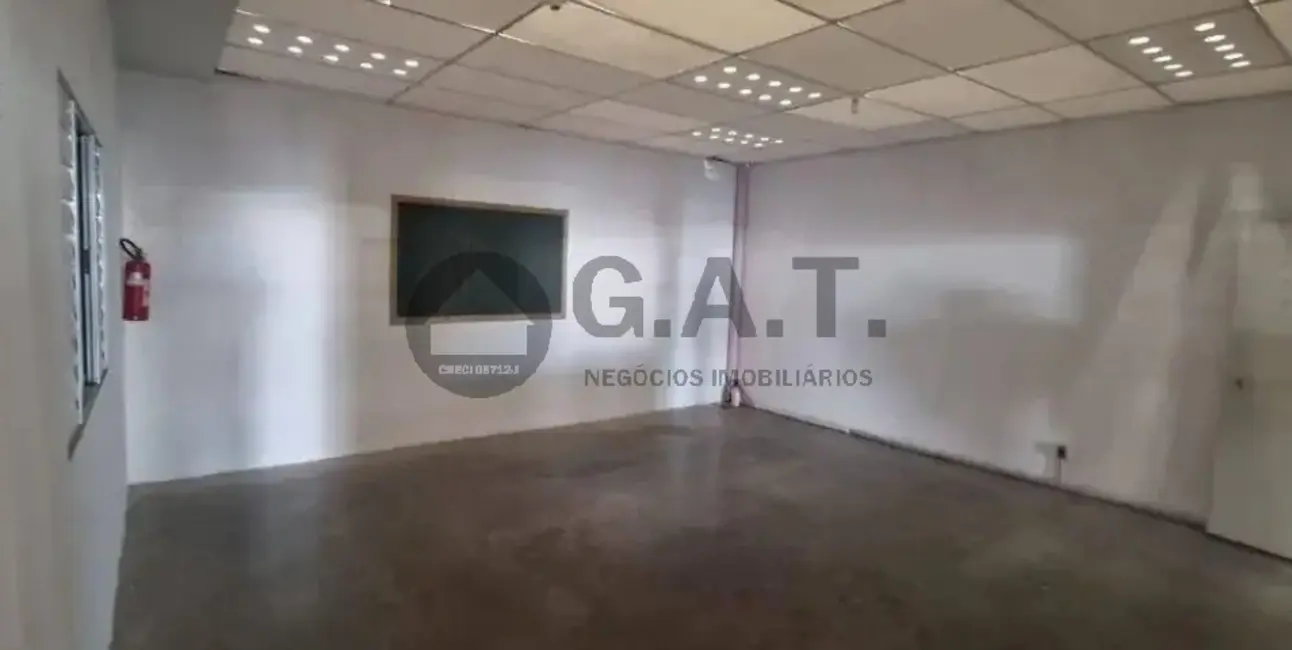 Armazém / Galpão à venda, 300m2 em Parque Vitória Régia, Sorocaba - SP - imagem 3 Foto 3 de Armazém / Galpão à venda, 300m2 em Parque Vitória Régia, Sorocaba - SP