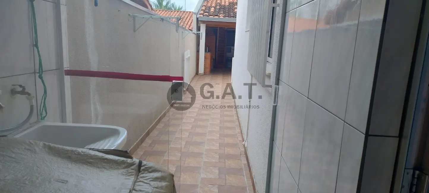 Foto 2 de Casa com 3 quartos à venda, 200m2 em Jardim Saira, Sorocaba - SP