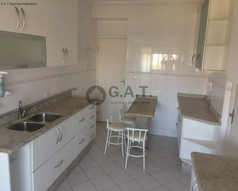 Apartamento com 3 quartos para alugar, 107m2 em Jardim Judith, Sorocaba - SP - imagem 6 Foto 6 de Apartamento com 3 quartos para alugar, 107m2 em Jardim Judith, Sorocaba - SP