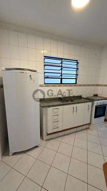 Apartamento com 2 quartos para alugar, 72m2 em Jardim Vergueiro, Sorocaba - SP - imagem 8 Foto 8 de Apartamento com 2 quartos para alugar, 72m2 em Jardim Vergueiro, Sorocaba - SP