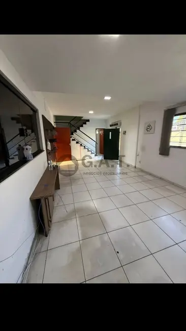 Armazém / Galpão para alugar, 300m2 em Éden, Sorocaba - SP - imagem 4 Foto 4 de Armazém / Galpão para alugar, 300m2 em Éden, Sorocaba - SP