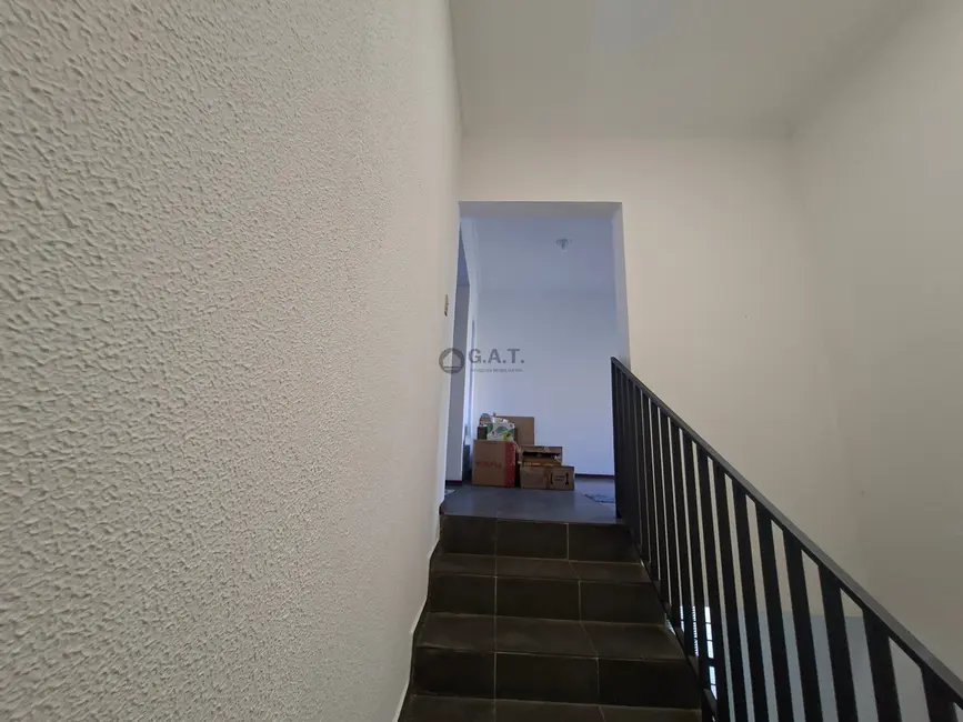 Casa com 2 quartos para alugar, 282m2 em Vila Trujillo, Sorocaba - SP - imagem 6 Foto 6 de Casa com 2 quartos para alugar, 282m2 em Vila Trujillo, Sorocaba - SP