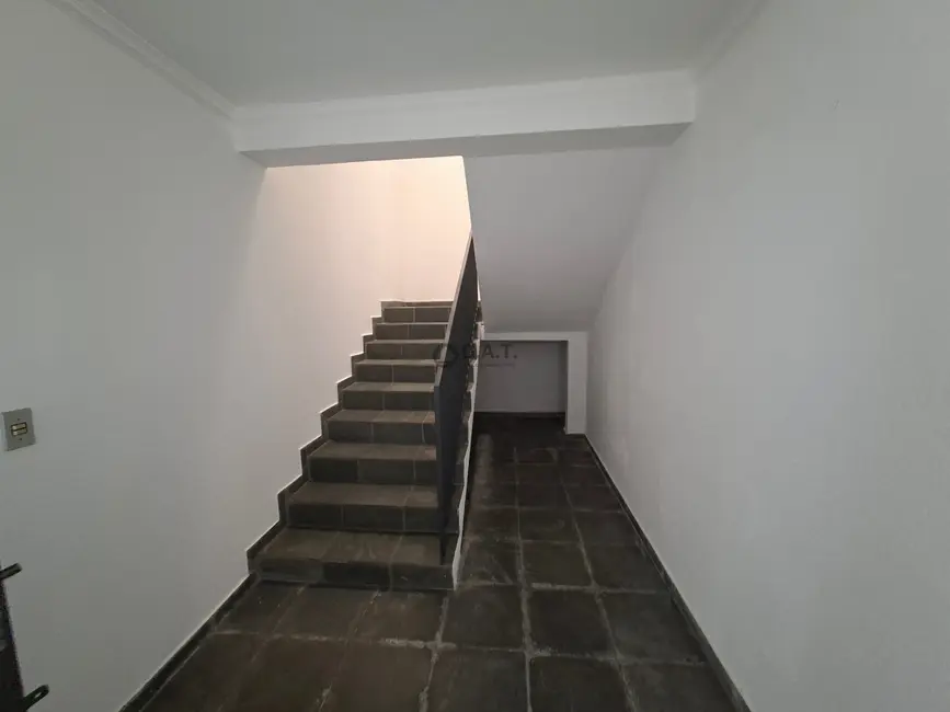 Casa com 2 quartos para alugar, 282m2 em Vila Trujillo, Sorocaba - SP - imagem 5 Foto 5 de Casa com 2 quartos para alugar, 282m2 em Vila Trujillo, Sorocaba - SP