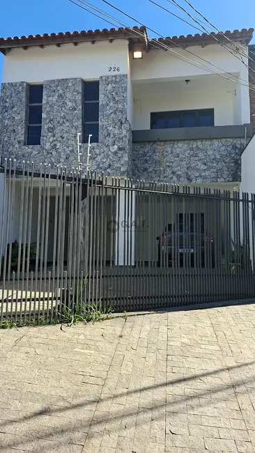 Casa com 2 quartos para alugar, 282m2 em Vila Trujillo, Sorocaba - SP - imagem 2 Foto 2 de Casa com 2 quartos para alugar, 282m2 em Vila Trujillo, Sorocaba - SP