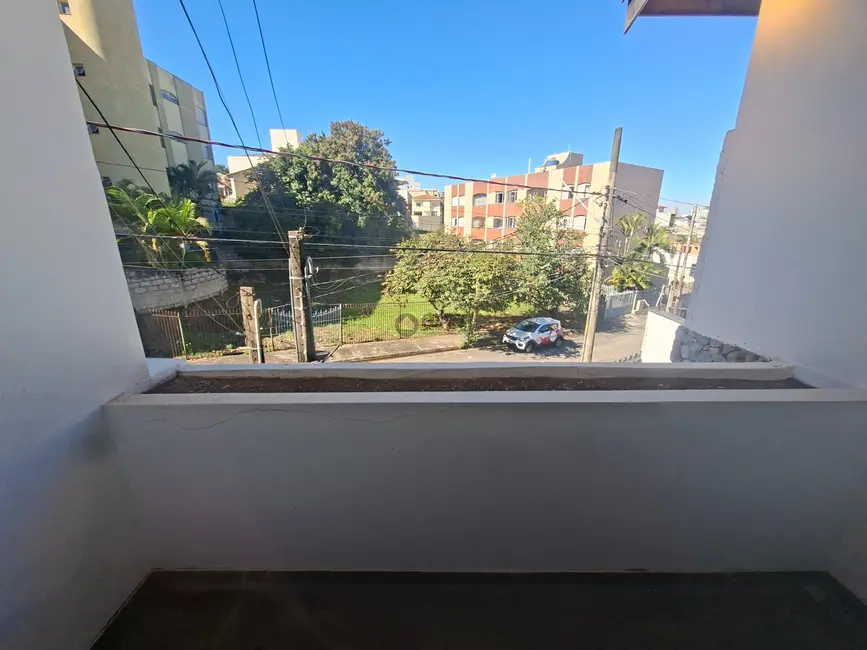Casa com 2 quartos para alugar, 282m2 em Vila Trujillo, Sorocaba - SP - imagem 9 Foto 9 de Casa com 2 quartos para alugar, 282m2 em Vila Trujillo, Sorocaba - SP