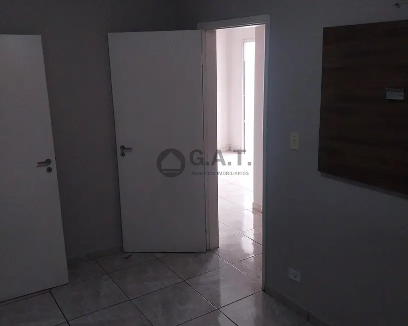 Apartamento com 2 quartos para alugar, 65m2 em Parque Três Meninos, Sorocaba - SP - imagem 8 Foto 8 de Apartamento com 2 quartos para alugar, 65m2 em Parque Três Meninos, Sorocaba - SP
