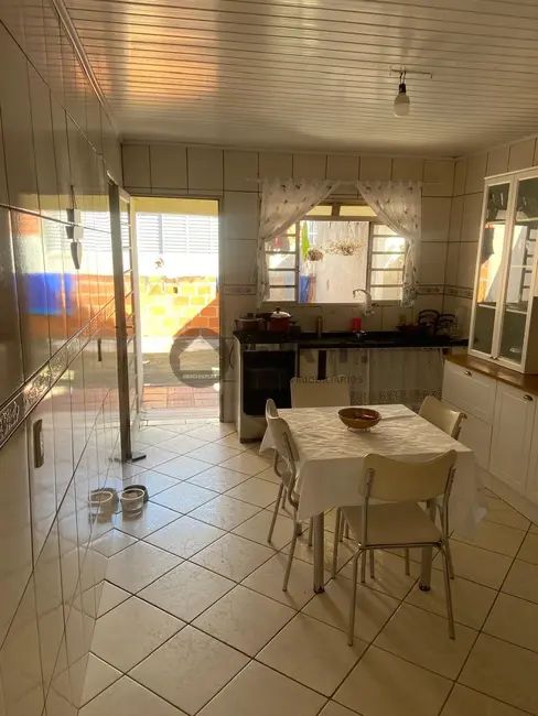 Casa com 3 quartos à venda, 184m2 em Vila Angélica, Sorocaba - SP - imagem 8 Foto 8 de Casa com 3 quartos à venda, 184m2 em Vila Angélica, Sorocaba - SP