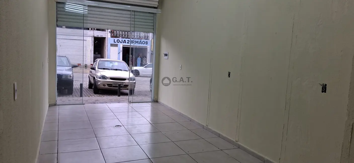 Sala Comercial para alugar, 25m2 em Jardim Santa Marina, Sorocaba - SP - imagem 2 Foto 2 de Sala Comercial para alugar, 25m2 em Jardim Santa Marina, Sorocaba - SP