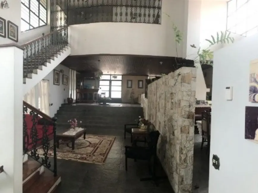 Foto 2 de Casa com 3 quartos para alugar, 700m2 em Jardim Santa Rosália, Sorocaba - SP