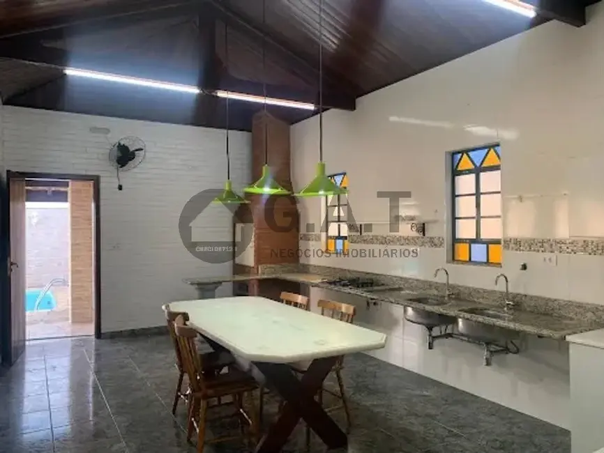 Foto 2 de Casa de Condomínio com 3 quartos para alugar, 220m2 em Sorocaba - SP