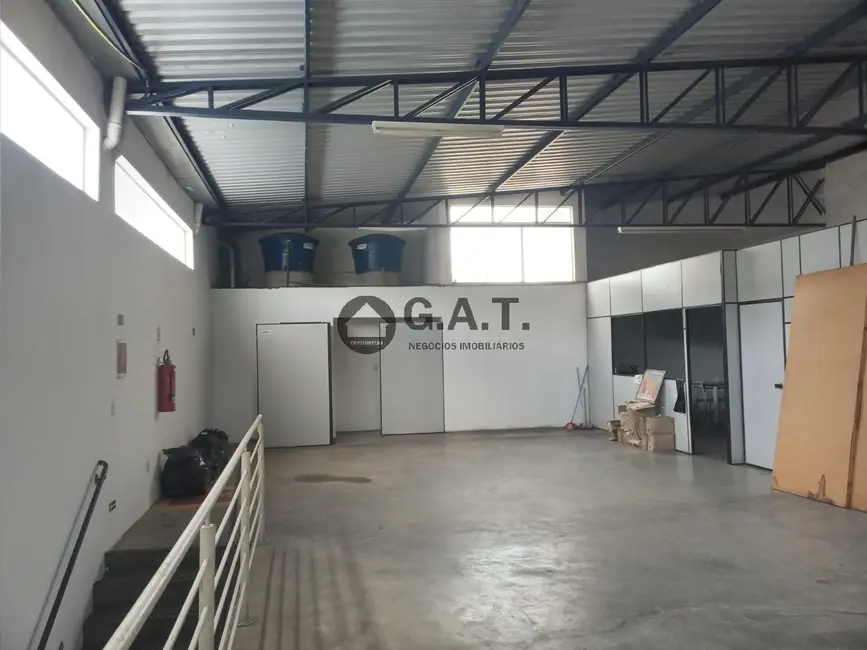 Foto 3 de Armazém / Galpão para alugar, 520m2 em Jardim Santa Rosa, Sorocaba - SP