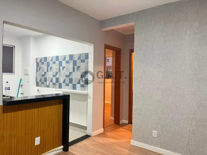 Apartamento com 2 quartos para alugar, 47m2 em Jardim São Carlos, Sorocaba - SP - imagem 1 Foto 1 de Apartamento com 2 quartos para alugar, 47m2 em Jardim São Carlos, Sorocaba - SP