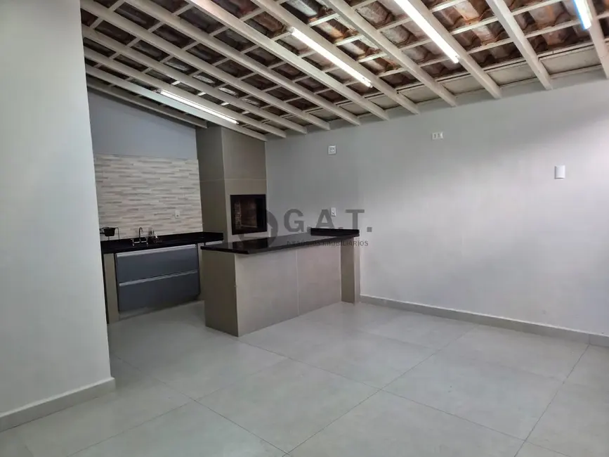 Casa de Condomínio com 3 quartos à venda, 132m2 em Jardim São Carlos, Sorocaba - SP - imagem 4 Foto 4 de Casa de Condomínio com 3 quartos à venda, 132m2 em Jardim São Carlos, Sorocaba - SP